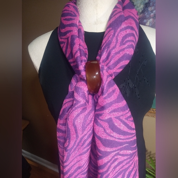 Pink and Purple or Purple and Pink, with iridescence woven throughout. 72x27" - Picture 5 of 6